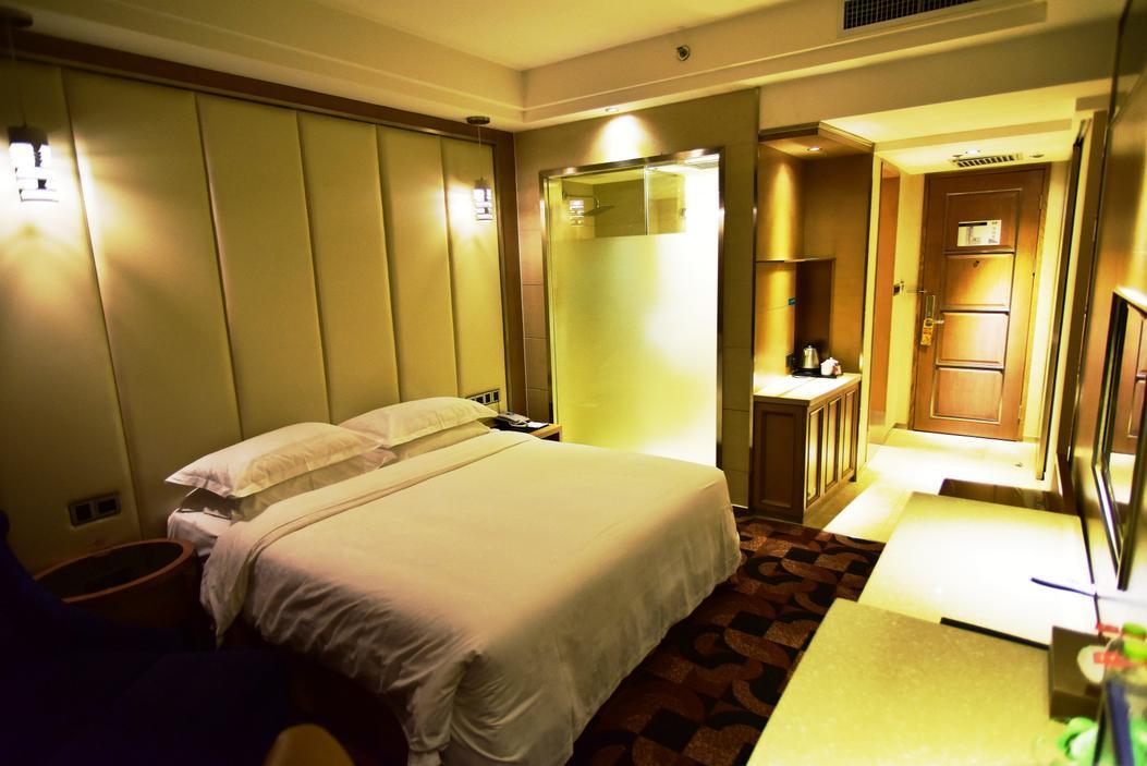 Fuke Jirui Hotel ウルムチ市 エクステリア 写真
