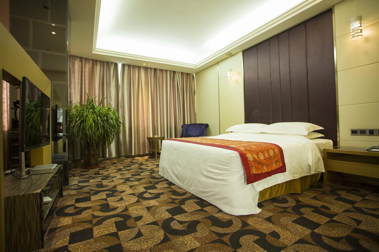 Fuke Jirui Hotel ウルムチ市 エクステリア 写真